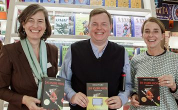 Endlich 59plus: Der Kinderbuchklassiker “Die kleine Hexe” feiert ihren 60. Geburtstag Endlich 59plus: Der Kinderbuchklassiker "Die kleine Hexe" feiert seinen 60. Geburtstag. Bildquelle: 59plus GmbH