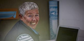 Selbstbestimmt leben und Fit im Kopf ist das A und O Sich auch mit zunehmendem Alter immer wieder geistigen Herausforderungen zu stellen, hält uns fit im Kopf. Bildquelle: © Bine Bellmann