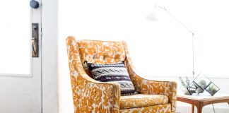 Winterzeit ist Kuschelzeit: Willkommen in der Kuschelzone! Winterzeit ist Kuschelzeit. Das gelingt vor allem mit kleinen Accessoires wie Kissen oder Teppichen auf eine recht einfache Art und Weise. Bildquelle: Pixabay.de