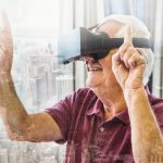 Die Digitaliserung hilft uns auch im Alter lange selbstbestimmt und unabhängig zu leben. Bildquelle: shutterstock.com