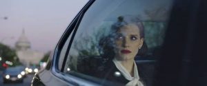 Jessica Chastain spielt in die Erfindung der Wahrheit die rücksichtslose Lobbyistin Miss Sloane. Bildquelle: Universum Film GmbH