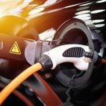 Ist der Hybrid Motor tatsächlich des Rätsels Lösung in Sachen Mobilität? Bildquelle: shutterstock.com