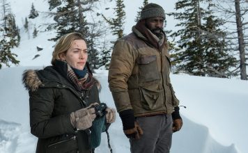 Kinotipp: ZWISCHEN ZWEI LEBEN – THE MOUNTAIN BETWEEN US ZWISCHEN ZWEI LEBEN – Alex (Kate Winslet) und Ben (Idris Elba) irgendwo im Nirgendwo in den schneebedeckten Bergen Utahs. Quelle: © 2017 Twentieth Century Fox