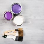 Nicht nur die Modewelt reagiert auf die jeweilige Trendfarbe des Jahres, auch die Möbelindustrie greift diese gerne auf. Bildquelle: shutterstock.com