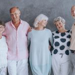 Ein paar Pfunde zuviel schaden der Generation 59plus auf gar keinen Fall. Bildquelle: Shutterstock.com