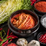 Besonders die Auswahl der Gewürze machen den beonderen Geschmack von Kimchi aus. Bildquelle: shutterstock.com