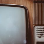 Die guten alten Zeiten der drei Programme sind vorbei. Inzwischen können wir sogar über die Mediathek jederzeit nahezu alle Filme abrufen. Bildquelle: © Pawel Kadysz / Unsplash.com