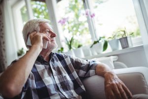 Speichern Sie Notrufnummern in jedem Fall in ihrem Telefon ab. Bildquelle: © Shutterstock.com