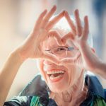 Wir haben Lust auf das Alter und schauen daher durchweg positiv auf anstehenden Themen und notwendigen Veränderungen. Bildquelle: © Shutterstock.com