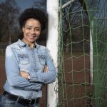 Susanne Amar ist mehr oder weniger unfreiwillig zum Fußball gekommen, berät jedoch heute Eltern, Großeltern und auch Trainer und Vereine. Bildquelle: © Martin Rottenkolber