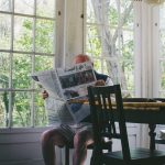 Vom lästigen Hilfsmittel zum Designerstück – der Treppenlift gewinnt zunehmend mehr Akzeptanz. Bildquelle: ©Sam Wheeler / Unsplash.com