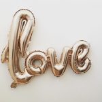 Love is in the Air – auch die generation 59plus hat Lust sich neu zu verlieben. Bildquelle: © Mandy von Stahl / Unsplash.com