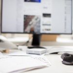 Windows 10 für Senioren eignet sich vor allem zum Erlernen der Grundkenntnisse. Bildquelle: © Cetteup / Unsplash.com
