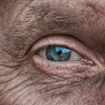 Grauer Star – eine Beeinträchtigung der Augen, die inzwischen auch mit einer Operation behoben werden kann. Bildquelle: Pixabay.de