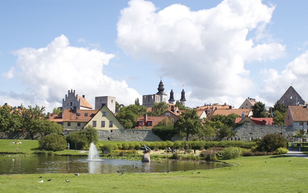 Die Hauptstadt Visby ist ein besonderer Besichtigungsmagnet, da sie als Weltkulturerbe gilt. Bildquelle: Pixabay.de