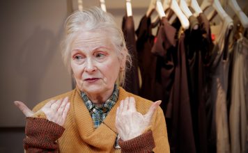 WESTWOOD: PUNK. IKONE. AKTIVISTIN – von der Grundschullehrerin zur Stilikone Vivienne Westwood ist eine Kulturikone Großbritanniens und weltweites Modephänomen, die vor allem auch für das Thema Nachhaltigkeit steht. Bildquelle: ©DOGWOOF
