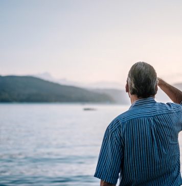 Busreisen: Komfort, Betreuung und Buchung Vor allem für alleinstehende Menschen der generation 59plus ist die Busreise optimal, um einen bezahlbaren Urlaub in gesellschaft zu verbringen. Bildquelle: © Yannes Kiefer / Unsplash.com