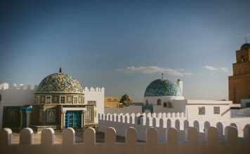 Oasen, Dünen, Wüstenschlösser – Reise in den Süden Tunesiens Wüstenlandschaft und Oasen bietet Ihnen der Süden Tunesiens. Bildquelle: © Srdjan Popovic / Unsplash.com