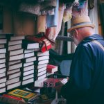 Loslassen und sich von Dingen trennen, kann befreiend sein und vor allem auch sehr viel Spaß machen. Bildquelle: © Clem Onojeghuo / Unsplash.com