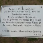 Eine Gedenktafel erinnert daran wo einst der berühmte Birnbaum stand. Bildquelle: © Martin Beier