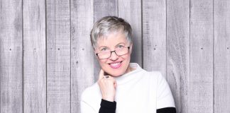 Gabriele Birnstein: “Das ganze Leben ist eine Reise zu sich selbst.” Gabriele Birnstein ist vielseitig und offen. Ob Journalismus, Psychologie oder Tischtennis - alles weckt ihr Interesse und macht damit ihr Leben bunt. Bildquelle: Gabriele Birnstein