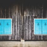 Maritime Atmosphäre in den eigenen vier Wänden lässt sich leichter gestalten als man denkt. Bildquelle: © LUM3N / Unsplash.com