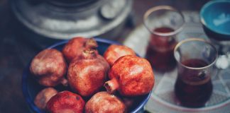 Buchtipp: Drei sind ein Dorf – Die Suche nach Heimat