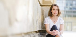 AM BODEN DES HIMMELS: Debütroman von Joana Osman