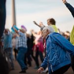 Wir sind eben niemals zu alt eine richtig gute Party zu feiern. Kommen Sie zum vierten Seniorenflashmob in Düsseldorf. Bildquelle: © 59plus GmbH8512-Seniorenflashmob_web