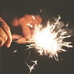 Wir wünschen Ihnen ein fröhliches und gesundes neuen Jahr! Bildquelle: © Kelley Bozarth / Unsplash.com