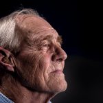 Die Kriegsgeneration ist oftmals mit ihren Traumata allein gelassen worden und hat somit das ein oder andere unbewusst an die Kindergeneration weiter gegeben. Bildquelle: © Jd Mason / Unsplash.com