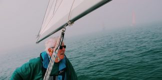 Prostatakrebs vorbeugen Vor allem Männer die viel Zeit an der frischen Luft verbringen und der Sonne ausgesetzt sind, sollten sich einem regelmäßigen Hautscreening unterziehen. Bildquelle: © Mael Balland / Unsplash.com