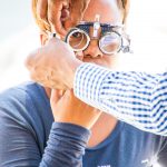 Der rechtzeitige Gang zum Augenarzt bringt schnelle Hilfe. Bildquelle: © Hush Naidoo / Unsplash.com