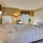 Harmonie und Ruhe sollte das Schlafzimmer ausstrahlen, damit wir einen ruhigen und gesunden Schlaf dort finden. Bildquelle: © Francesca Tosolini / Unsplash.com