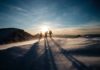 So gelingt ein Skiurlaub im Alter Der Winter steht vor der Tür und damit auch der nächste Skiurlaub. Bildquelle: © Joris Berthelot / Unsplash.com