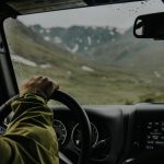Dank moderner Anhängerkupplungen lässt sich das Fahrrad ganz leicht mit in den Urlaub nehmen: Bildquelle: © Morgan Mcdonald / Unsplash.com