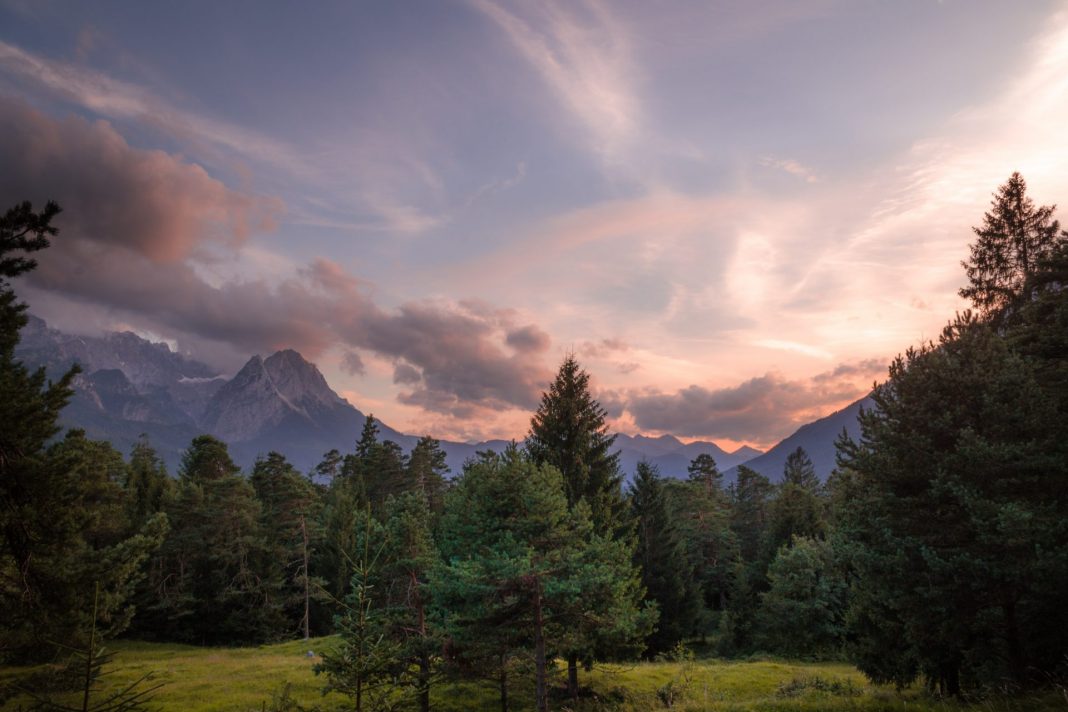 Es muss nicht immer eine Fernreise sein, auch der Urlaub im eigenen Land kann viele beeindruckende Momente bereit halten. Bildquelle: © Karsten Wurth / Unsplash.com