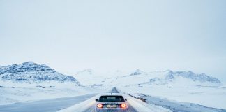 Wichtige Tipps zum Wechsel auf Winterreifen und der Sommerreifen-Lagerung Und schon ist es wieder soweit: Zeit für die Winterreifen! Bildquelle: ©Shawnanggg / Unsplash.com