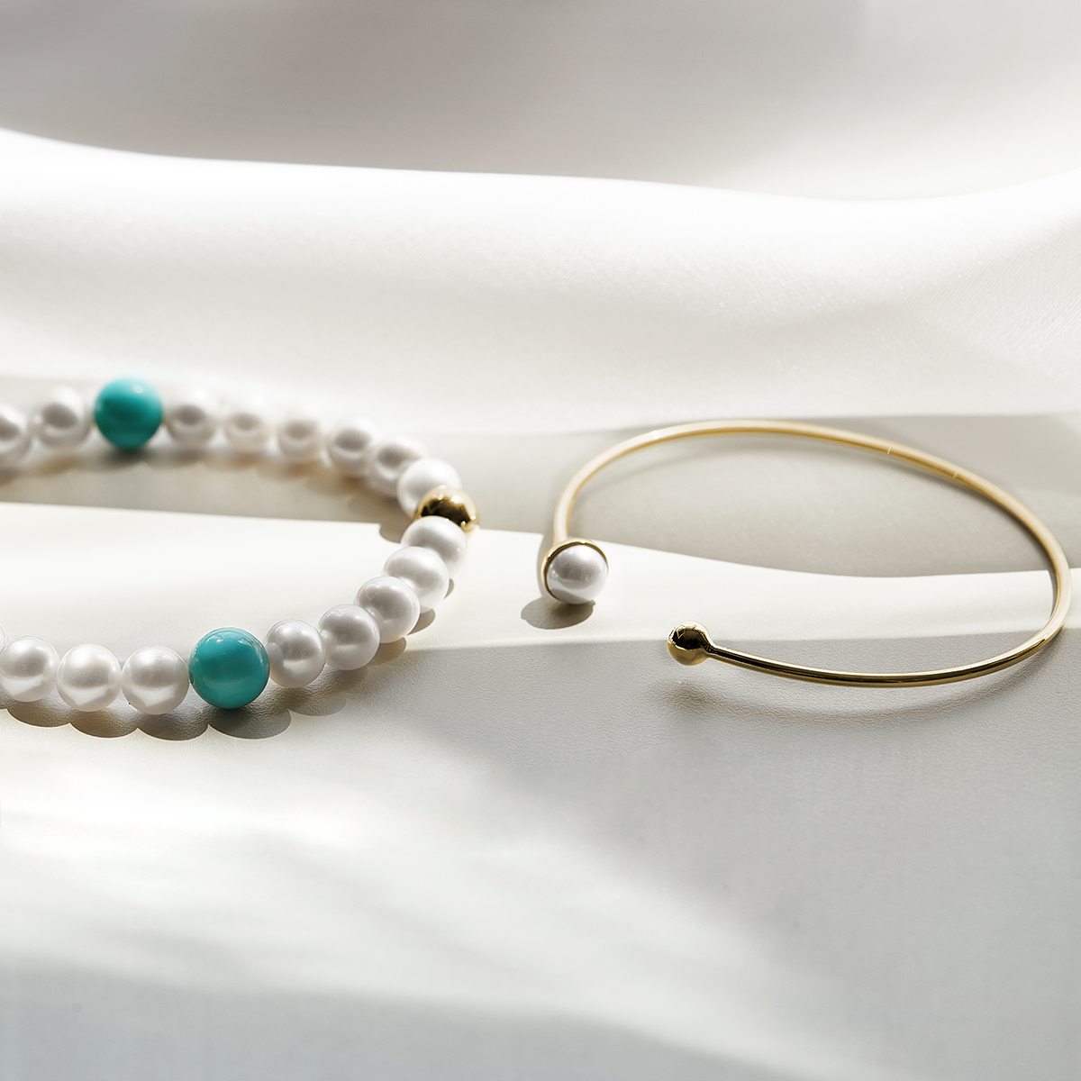Für die klassische Perlenkette ist Frau niemals zu alt und daher auch mit 59plus noch ein wunderbares Geschenk.