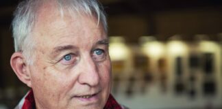 Mehr Lebensqualität mit dem richtigen Hörgerät Mehr Lebensqualität mit Hilfe von technischen Hilfsmitteln wie z. B. einem Hörgerät. Bildquelle: © Tim Mossholder / Unsplash.com