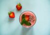 Smoothies mit Mehrwert: Mehr als nur erfrischende Getränke Gesund und reich an Nährstoffen - Smoothies sind nicht nur ein Trend, sondern fester Bestandteil einer gesunden Ernährung. Bildquelle: © Joanna Kosinska / Unsplash.com