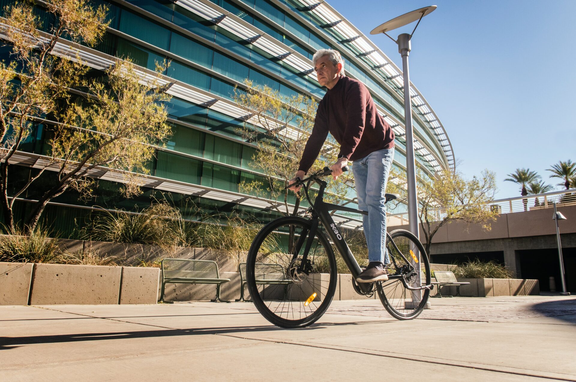 Die Vorteile des Radfahrens reichen über Training des Gleichgewichtes bis hin zum Training der Beinmuskulatur. Bildquelle: © Getty Images / Unsplash.com
