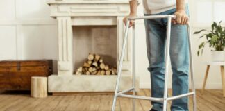 Verbesserung der Mobilität mit einem Treppenlift: Ein Leitfaden Mobilität ist eines der wertvollstn Güter die wir haben. Hilfsmittel jeglicher Art sind daher wichtig und sorgen dafür, dass wir möglichst lange in unseren vier Wänden bleiben können. Bildquelle: © Getty Images / Unsplash.com