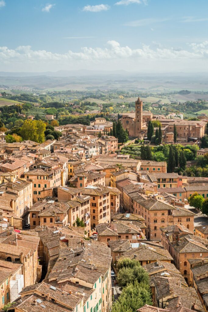 Die Toskana lockt mit einer atemberaubenden Landschaft und vielen kulinarischen Highlights. Bildquelle: © Patrick Schneider / Unsplash.com