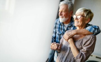 Mit Sicherheit den Ruhestand genießen Das Gefühl von Sicherheit spielt mit zunehmendem Alter eine immer größere Rolle. Bildquelle: © Getty Images / Unsplash.com