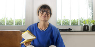 Neu bei 59plus.de: Katharina stellt vor! Katharina Martini ist Jahrgang 1960 und hat nach einem erfolgreichen Berufsleben als selbständige Grafikdesignerin eine neue Leidenschaft für sich entdeckt - als Vorleserin. Bildquelle: © Katharina Martini