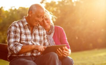 Unterkünfte für eine aktive Generation: Online gibt es viel mehr Möglichkeiten Für viele von uns ist es inzwischen ganz normal online Unterkünfte und Hotels auszusuchen und diese dann auch direkt zu buchen. Bildquelle: © Getty Images / Unsplash.com