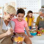 Wir haben oft nicht das Glück das die Enkelkinder direkt um die Ecke wohnen, daher brauch es manchmal andere Wege, um mit ihnen in KOntakt zu bleiben. Bildquelle: © Getty Images / Unsplash.com