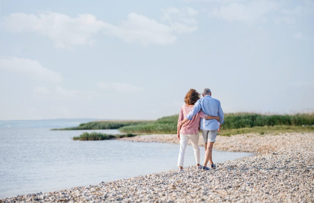 Der Eingriff in den persönlichen Alterungsprozess ist immer eine ganz individuelle Entscheidung, sollte jedoch immer gut überlegt sein. Bildquelle: © Getty Images / Unsplash.com