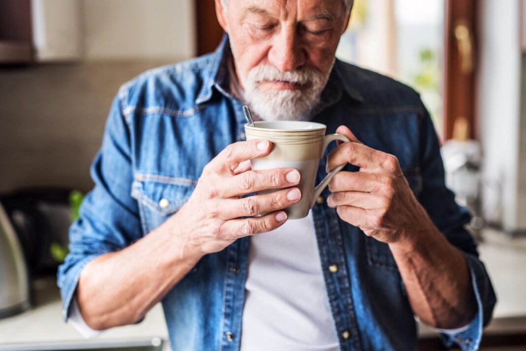 Kaffee ist schon lange nicht mehr nur ein Heißgetränk, sondern ist auch in der Generation 59plus ein Ausdruck von Lifestyle. Bildquelle: © Getty Images / Unsplash.com